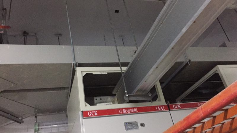 密集型母线槽安装