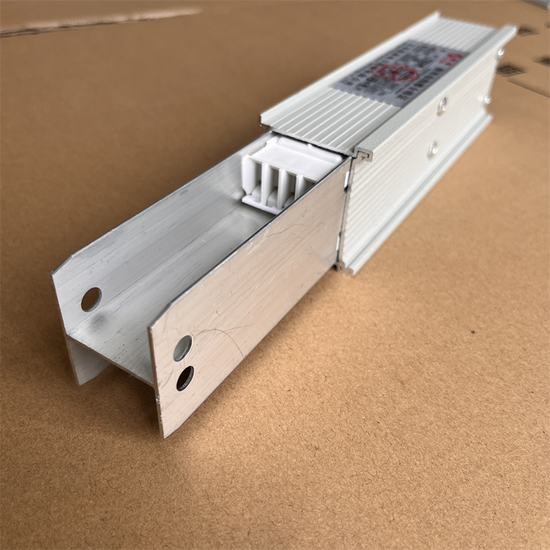 双回路末端封套16A-4P+4P